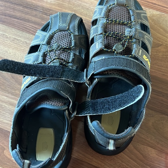 Teva sandals - Picture 8 of 8